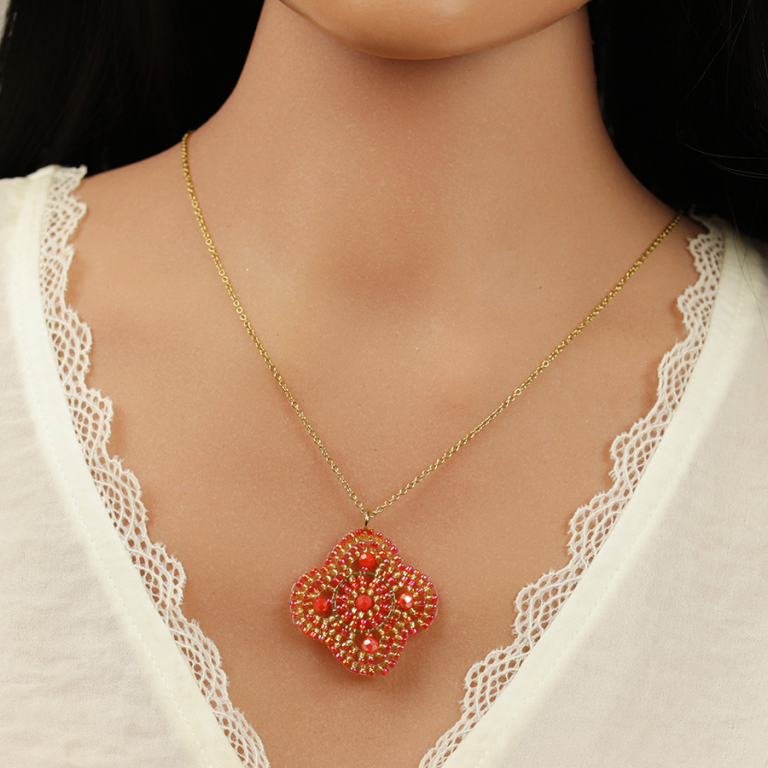 Collier en acier dor� pendentif forme fleur corail - 42+10cm - Vue 20