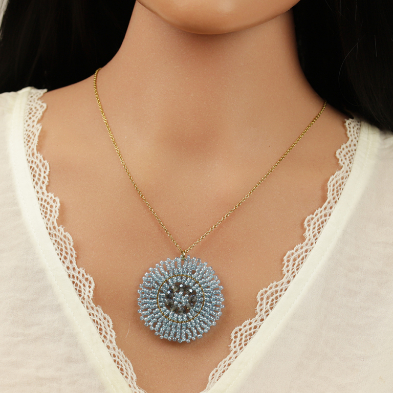 Collier en acier dor� pendentif rond bleu 45mm - 42+10cm - Vue 20