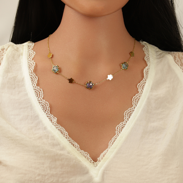 Collier en acier dor� pastilles fleur et oxydes forme fleur bleu clair - 40+5cm - Vue 20