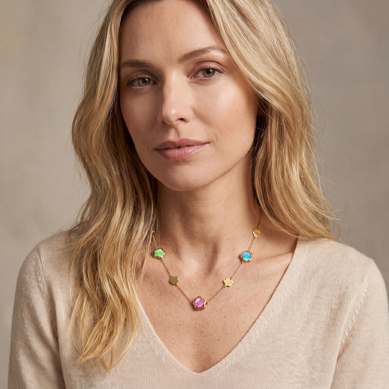 Collier en acier dor� pastilles fleur et oxydes forme fleur multi couleur - 40+5cm - Vue 20