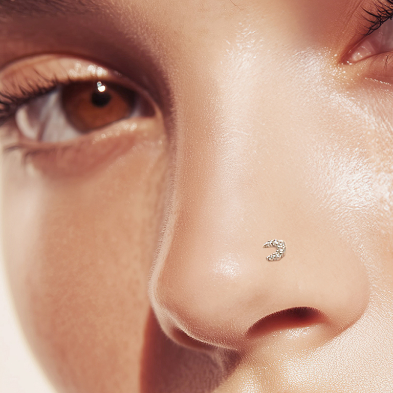 Piercing de nez en acier demi lune avec oxydes blancs - Vue 20
