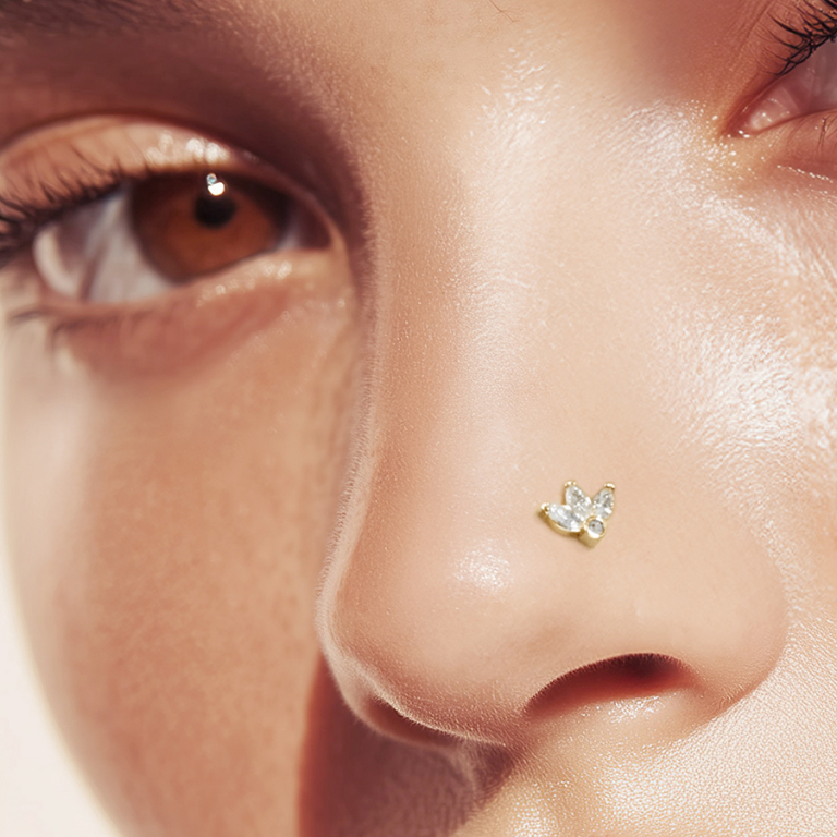 Piercing de nez en acier doré fleur oxydes blancs - Vue 20