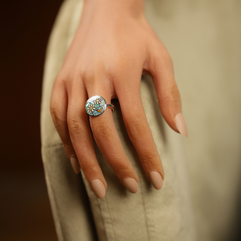Bague Stella Mia ronde en acier résine et nacre motif fleur - Vue 20