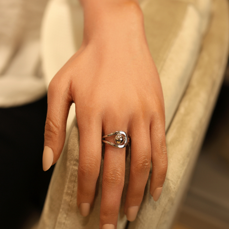 Bague en acier avec boule - Vue 20