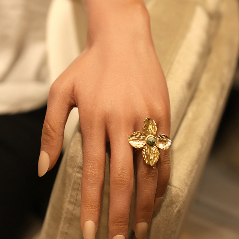 Bague en acier doré jaune avec fleur turquoise africaine reconstituée - réglable - Vue 20