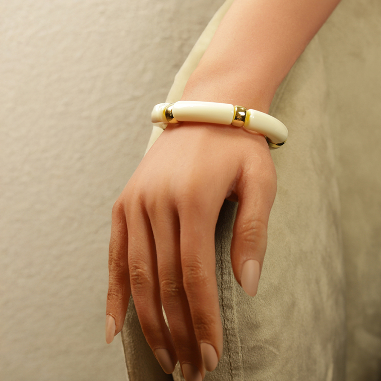 Bracelet extensible blanc cr�me � anneaux dor�s - Vue 20