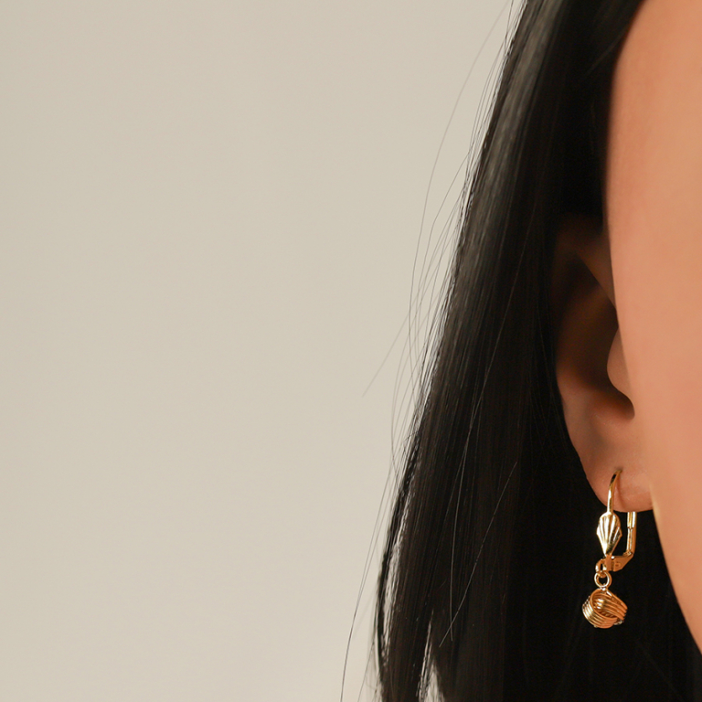 Boucles d\'oreille dormeuse en plaqu� or noeud d\'amour - Vue 20