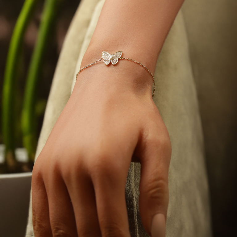 Bracelet en  plaqu� or papillon pav� d\'oxydes blancs sertis - 16+3cm - Vue 20