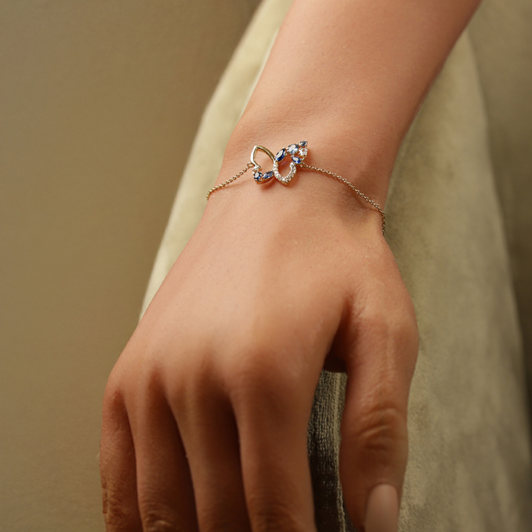 Bracelet en plaqu� or papillon ajour� oxydes bleus et blancs - 16+3cm - Vue 20