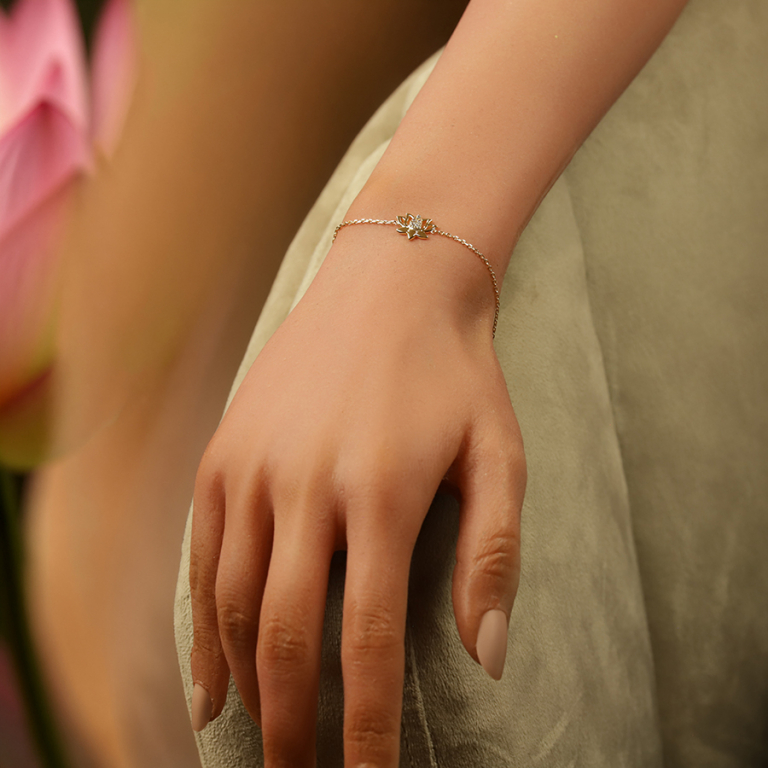 Bracelet en plaqu� or fleur de lotus et oxydes blancs - 15.5+2.5cm - Vue 20