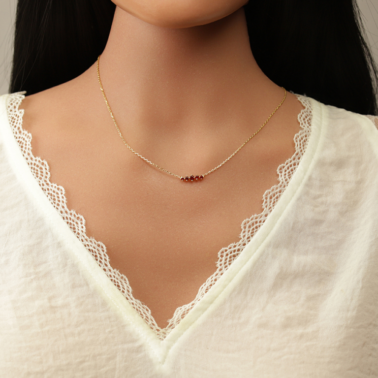 Collier en plaqu� or oxydes rouges horizontaux -  38+4cm - Vue 20