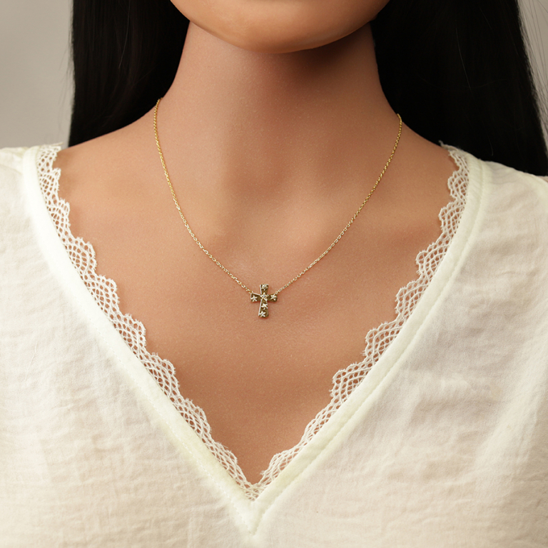 Collier en  plaqu� or croix avec oxydes blancs - 38+4cm - Vue 20