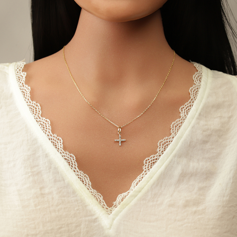 Collier en plaqu� or avec pendentif croix orn�e d\'oxydes blancs - 38+4cm - Vue 20