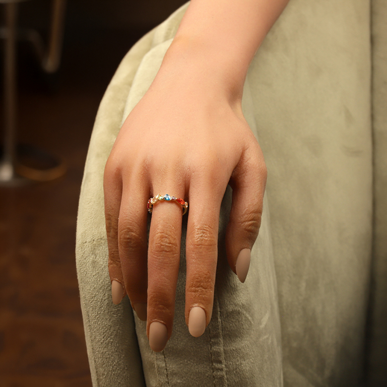 Bague en plaqu� or sertie d\'oxydes multicolore et multitaille - Vue 20