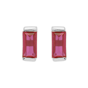 Boucles d’oreille en argent rhodié avec oxyde rose rectangulaire et fermoir poussette