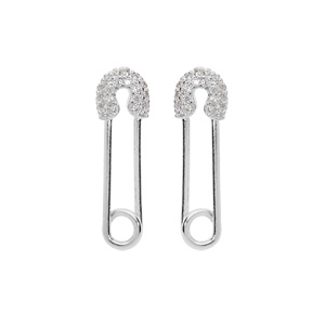 Boucles d’oreille en argent rhodié forme épingle à nourrice avec oxydes blancs sertis et fermoir poussette