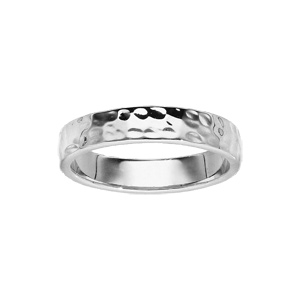 Bague en argent rhodié style alliance martelée