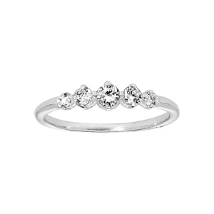 Bague en argent rhodié avec 5 oxydes blancs sertis