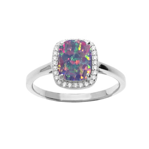 Bague en argent rhodié carré avec Opale violet de synthèse et contour d’oxydes blancs sertis