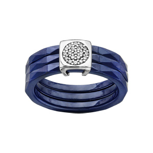 Bague en céramique bleu facetée 3 anneaux et 1 plaque en argent rhodié avec solitaire orné d’oxydes blancs