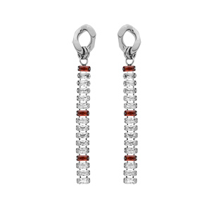 Boucles d'oreille en acier pendantes avec chaînette d'oxydes blancs et rouge sertis en cascade et fe