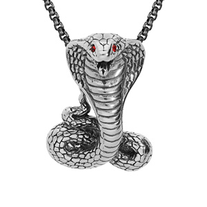 Collier en acier patiné chaîne avec pendentif cobra aux yeux oxydes rouges 50+10cm