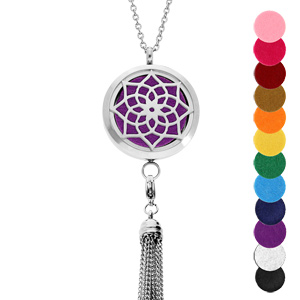 Collier avec Pendentif diffuseur de parfum médaillon fleur rosace et pompon chaînettes - réglable 45