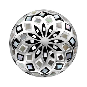 Bague Stella Mia en acier et nacre blanche véritable plateau rond bombé motif fleur et noir et blanc