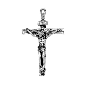 Pendentif en acier croix gravée motif bois avec Jésus Christ dessus