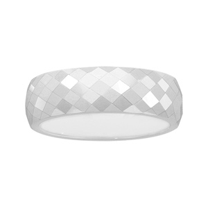 Alliance demi-jonc en céramique blanche 7mm avec facettes