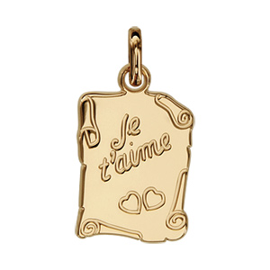 Pendentif en plaqué or parchemin gravé « Je t’aime » et 2 coeurs