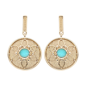 Boucles d'oreille pendantes en plaqué or rond suspendu avec motif fleur et pierre couleur turquoise 