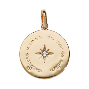 Pendentif en plaqué or médaille ronde gravée « meilleure maman du monde entier » avec oxyde blanc serti
