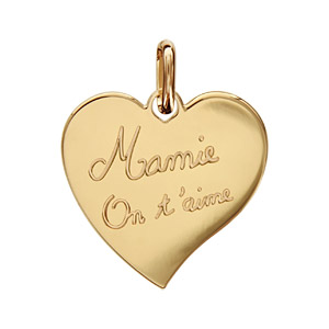 Pendentif en plaqué or coeur gravé « Mamie on t’aime »