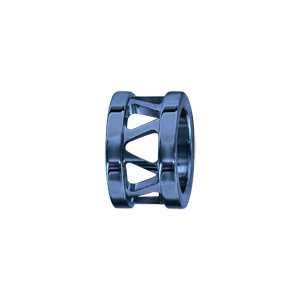 Charms Thabora grand modèle pour homme en acier et PVD bleu anneau ajouré en triangles