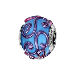 Charms Thabora en argent rhodié et verre de Murano véritable bleu ciel avec S en relief