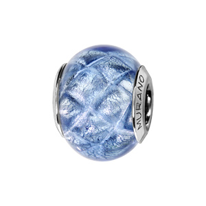 Charms Thabora en argent rhodié et verre de Murano véritable bleu argenté décoré de croix