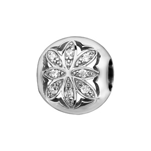 Charms Thabora en argent rhodié boule ajourée en forme de fleur à 8 pétales ornés d’oxydes blancs