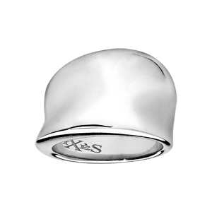 Bague Elixès en argent massif incurvée